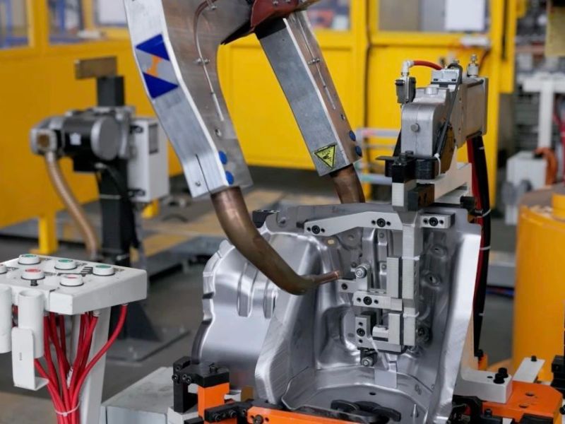 【ESTUN】汽車&點焊〡埃斯頓為汽車產業打造「軟硬一體」全場景焊接解決方案